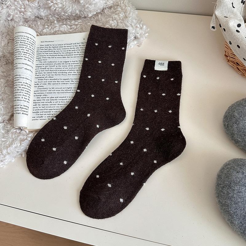 

Woolen Socks, Thickened Warm Fabric, Polka Dot, Simple Winter Socks, Versatile for Women, School Style Stockings 1 pair коричневий