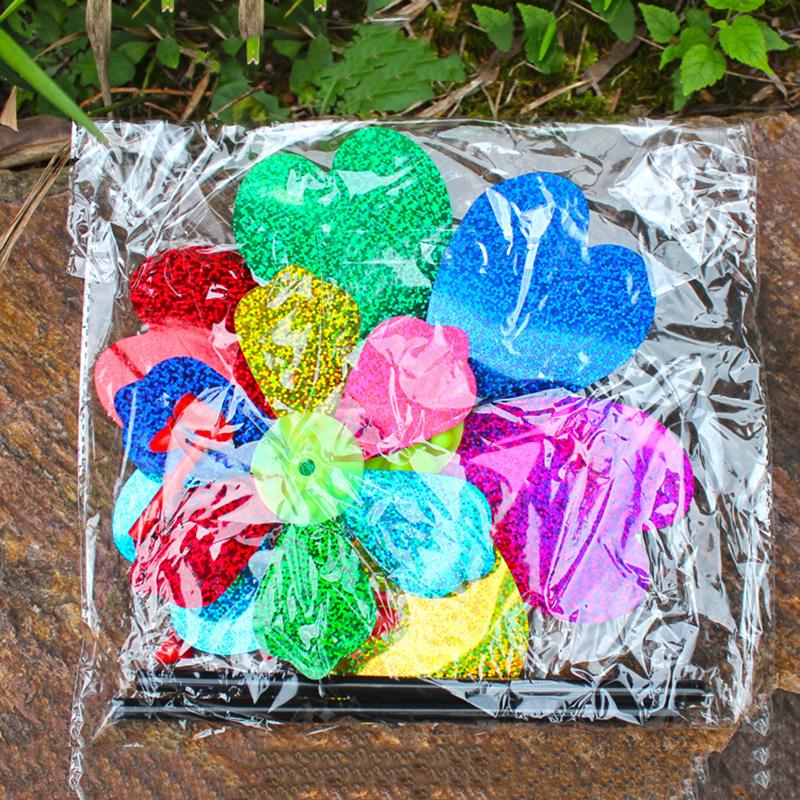 1 kus Barevný flitrový větrník Plastový tvar srdce Větrný mlýn Dekor Venkovní zahrada Trávník Slavnostní Jasné barvy Rotující Zábavná scéna