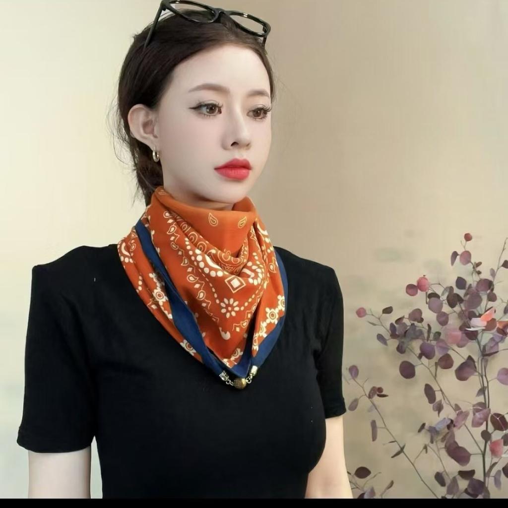 Silk Scarf Women'S Spring, Autumn And Summer Versatile Thin Magnetic Buckle Small Square Scarf Mother Scarf Scarf Neck Protection