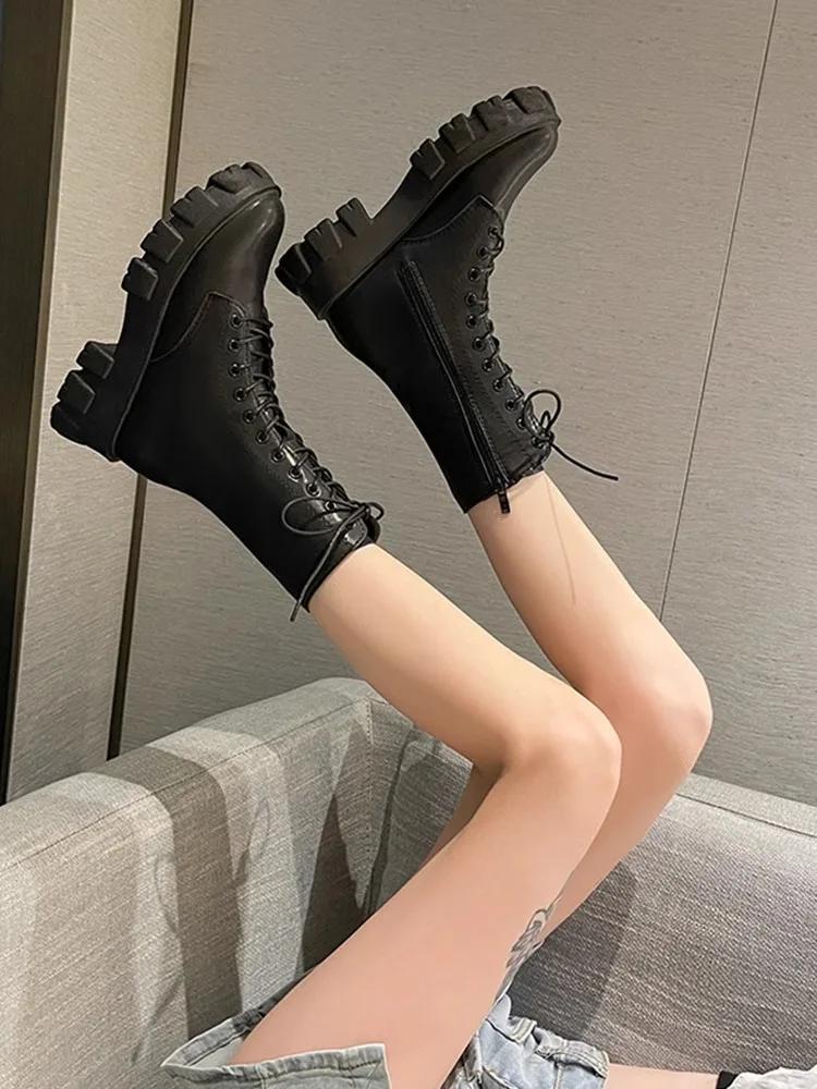 2025 Spring/Summer New White Thin Middle Breathable Thick Bottom Single Boots Trendy Motorcycle Short Boots