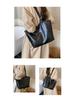 Women's Large Retro Soft Leather Tote: High-Quality, Versatile Fashion Shoulder Bag for School & Commute