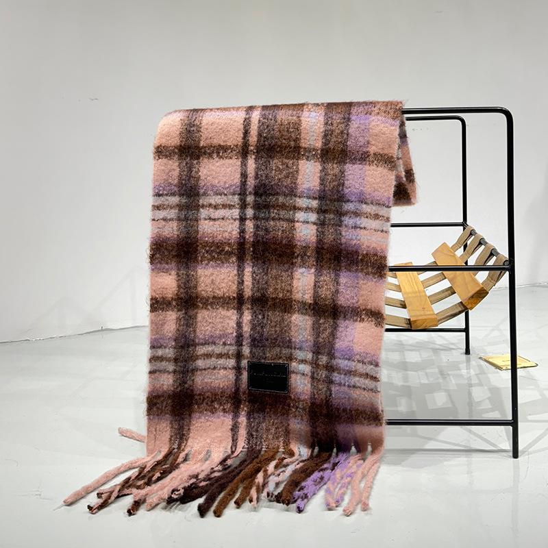 

New plaid contrasting color scarf women s autumn and winter high sense thickened warm scarf fashionable versatile fringed shawl scarf 44 * 200Cm (with beard)