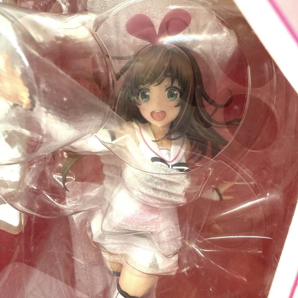 [USED] Kizuna AI figure