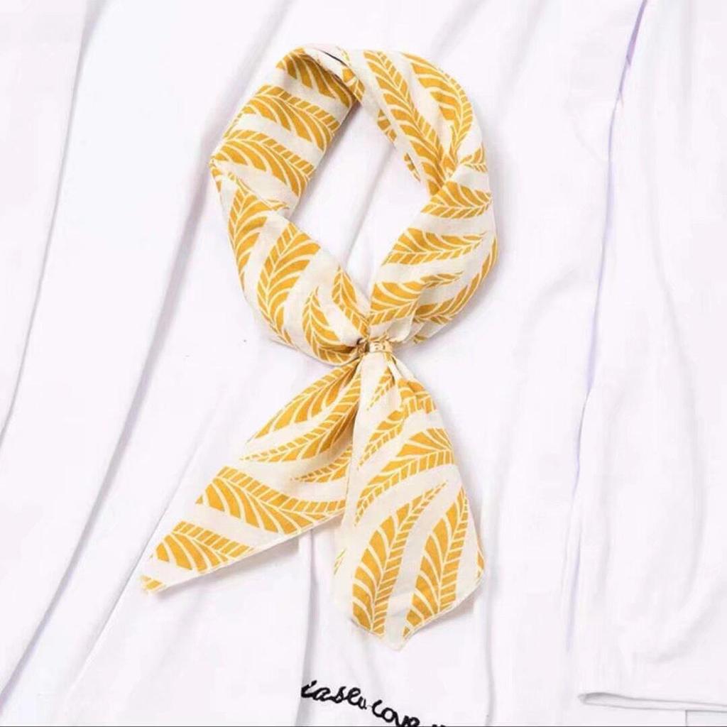 Retro Green Floral Small Silk Scarf - Korean Style Women's Versatile Autumn/Spring Accessory, Thin Square for Neck or Headband