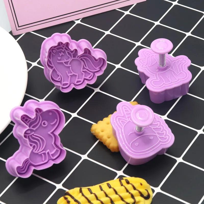 4 Pièces/ensemble Emporte-pièces Forme Licorne Plastique 3D Dessin Animé Pressable Moule à Biscuits Tampon à Biscuits Outil de Pâtisserie de Cuisine pour la Cuisson
