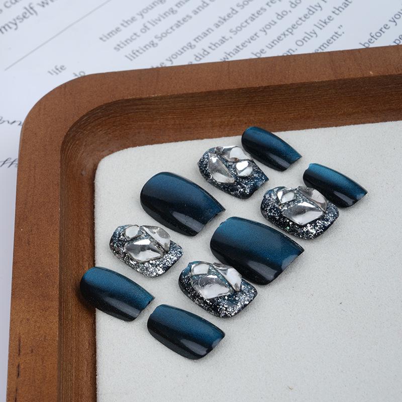 

Съемные гелевые наклейки для ногтей «Кошачий глаз» со стразами