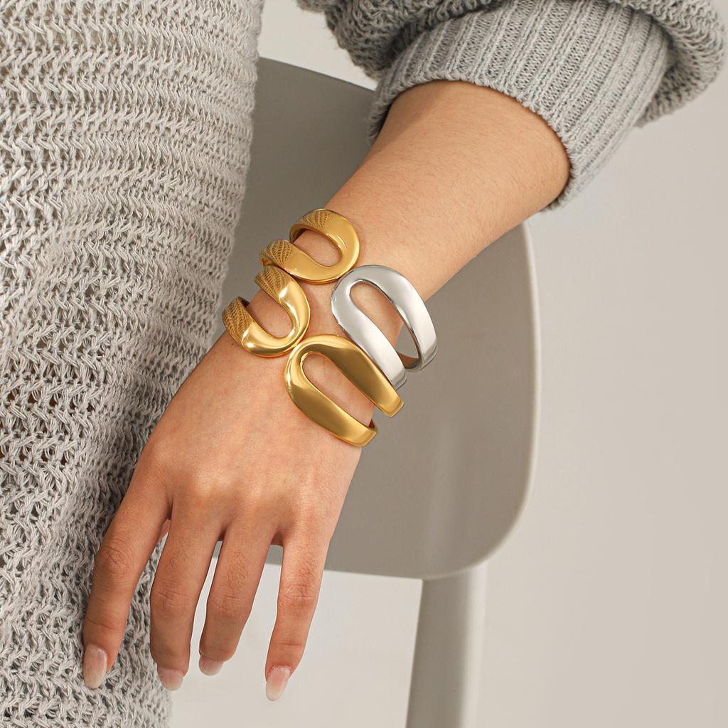 Women's open bangle, non-fading jewelry, niche design color-block bracelet, titanium steel wristwear
