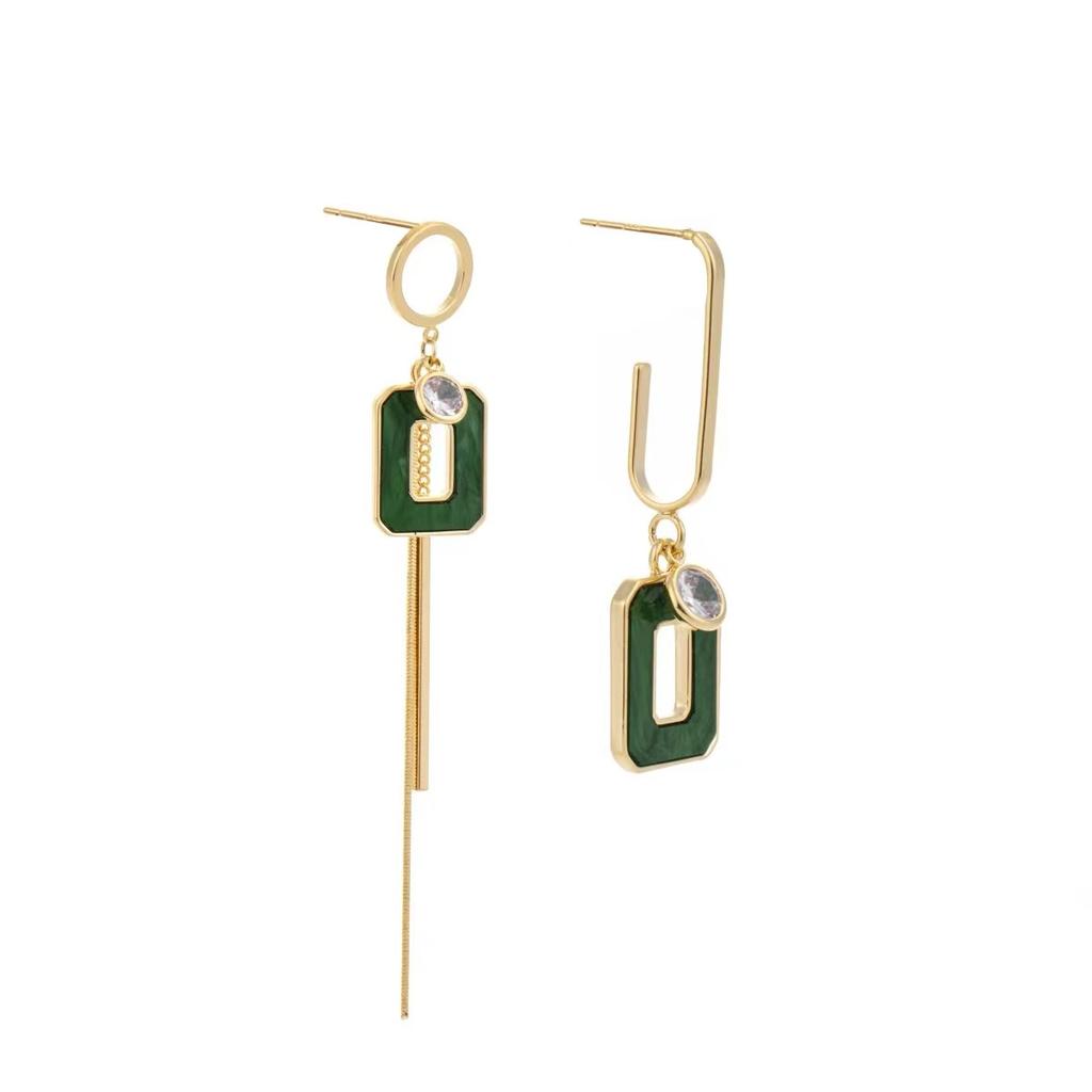 2026 New Asymmetric Green Square Tassel Long Earrings Korean Design Jewelry Girls Fashion Accessories Drop Earrings For Woman