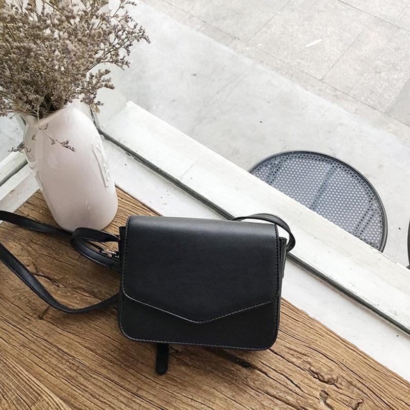 

RanHuang New Arrive 2026 Fashi Women s Small Handbag Designer Messenger Bag Mini Shoulder Bag Girls Brief Crossbody Bags A1639 (20cm<Max Length<30cm) чорний