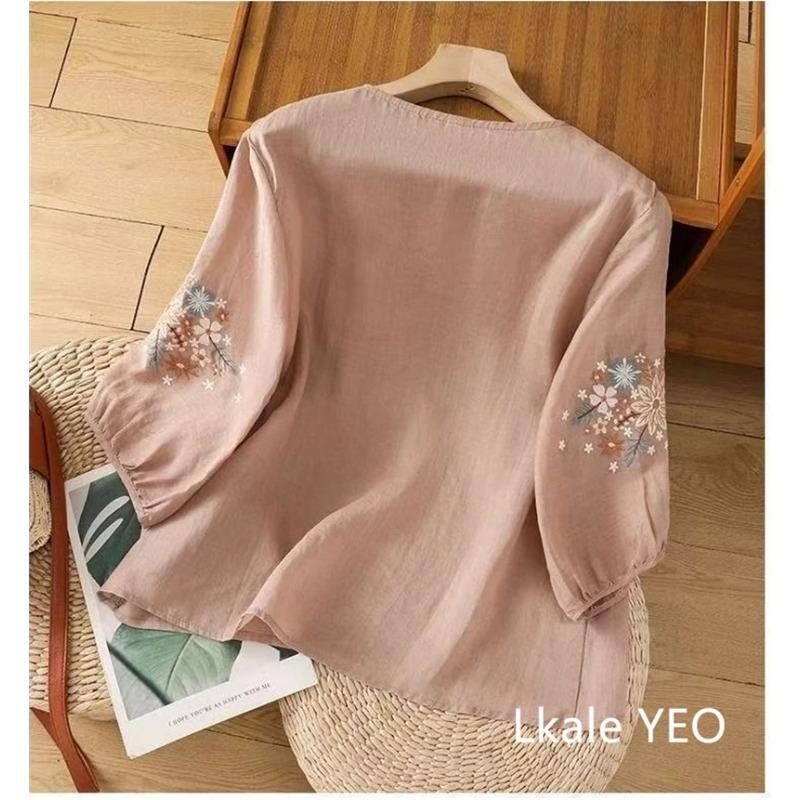 Embroidered Fashion Three-quarter Sleeve T-shirt Summer Loose and Thin Cotton Round Neck Pullover Small Shirt Top