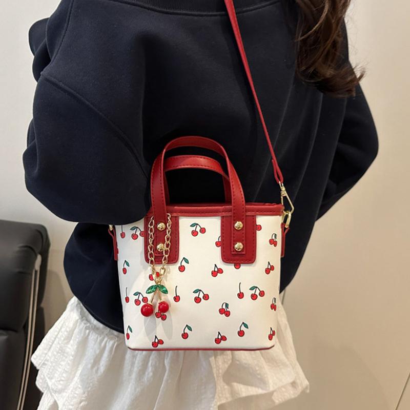 Women PU Cherry Shoulder Bag Large Capacity Trendy Commuting Bag with Cherry Pendant Stylish Crossbody Bag Aesthetic Handbag AVE