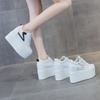 Muffin kleine weiße Schuhe Damen Frühjahr 2025 neu dicksohlige Innenhöhenerhöhung Damenschuhe superhoher Absatz 12 cm Freizeitschuhe Damen