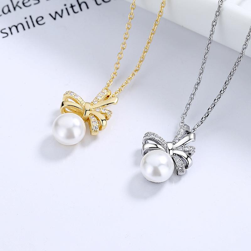 New Year's Bow Pearl Necklace for Women's Light Luxury and Niche Design, with A Sense of Collarbone Chain