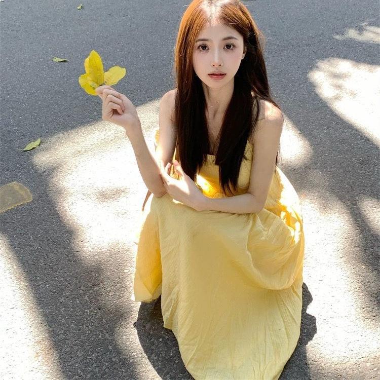 Gentle Wind Yellow Dress Women's Summer Seaside Vacation Wind Suspender Skirt Atmosphere Skirt Temperament a Word Long Dress