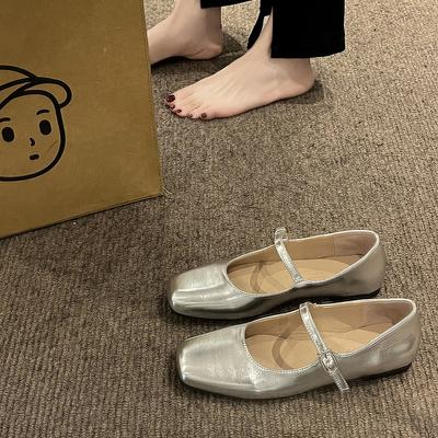 Sapatos de salto baixo femininos com bico quadrado primavera 2025 nova moda versátil prata retrô celebridade da internet boca rasa rasos sapatos Mary Jane planos