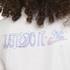 Nike Roupa Esportiva Estampa de Letras Padrão de Desenho Animado Anime Gola Redonda Manga Curta Esportiva Camiseta Tops Infantis Branco DX1706-100