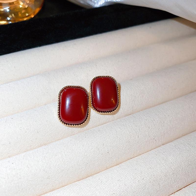 Red Bow Coin Purse Earrings: Silver Needle Retro Snake Lock Studs, New Year High-End Ear Jewelry.