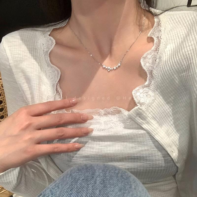 Trendy Light Luxury Pearl Heart Necklace: Versatile Beaded Clavicle Chain for Women's Style
