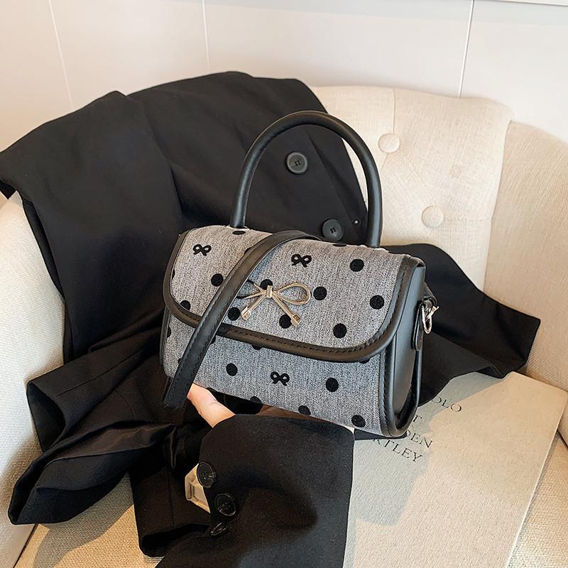 Fashionable Womens Crossbody Small Square Bag With Unique Bow Accent And Heart Prints