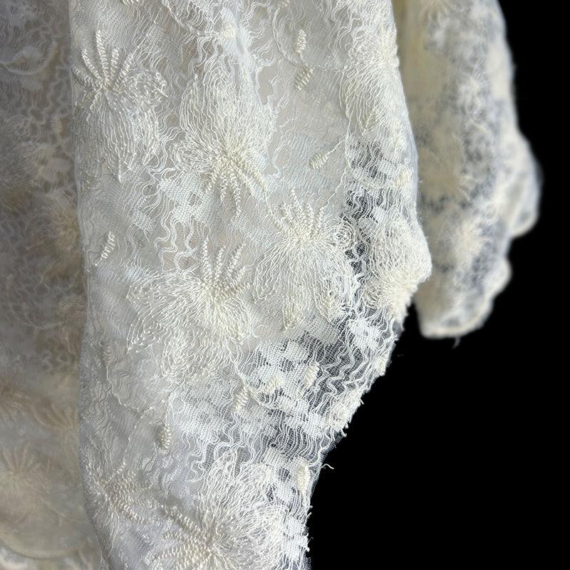 Original High-end Custom-made Heavy-duty Vintage Embroidery Lace Fabric Suitable for Wedding Dresses Formal Gowns