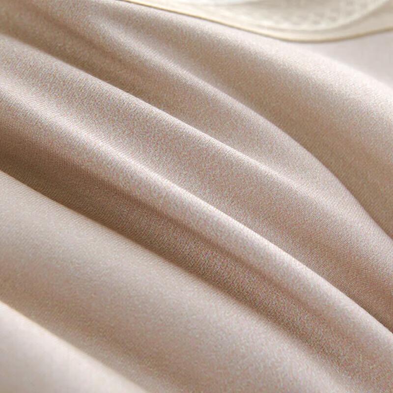 Paul Frank Selected Wool Blend 3D Quilt