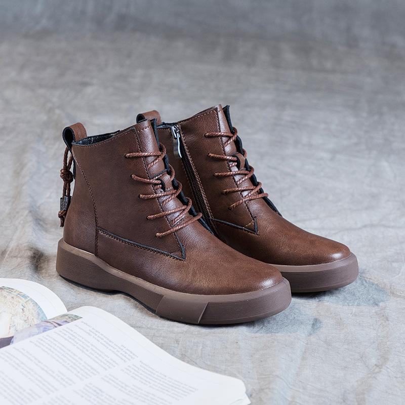 2025 casual new casual boots women's flat-bottomed large-size Martin boots student versatile British style soft-soled thermal short boots