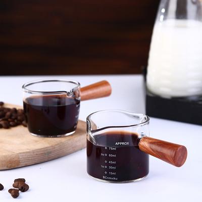 1 szt. 70/75 ml kieliszek do espresso z podwójnym wylewem, szklana miarka, uchwyt odporny na ciepło, przezroczysta skala, miarka do wina i mleka, kawa