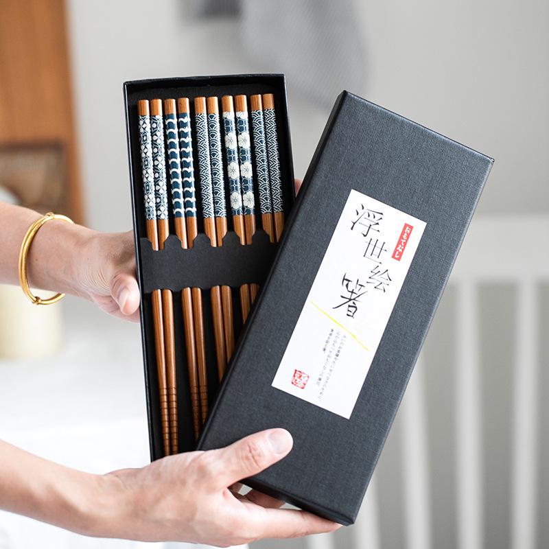 Japanese Style Bamboo Chopsticks: Creative High-End Gift Set (5 Pairs)