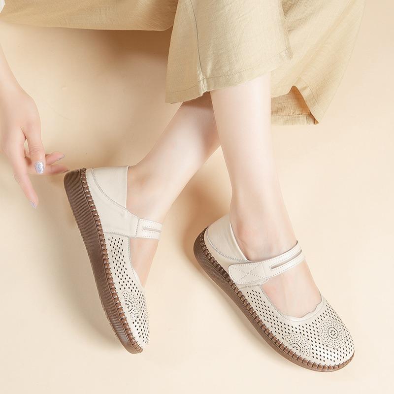 Leather soft-soled mother shoes bag head sandals women's beef tendon retro single shoes hollow middle and old summer flat heel hole shoes