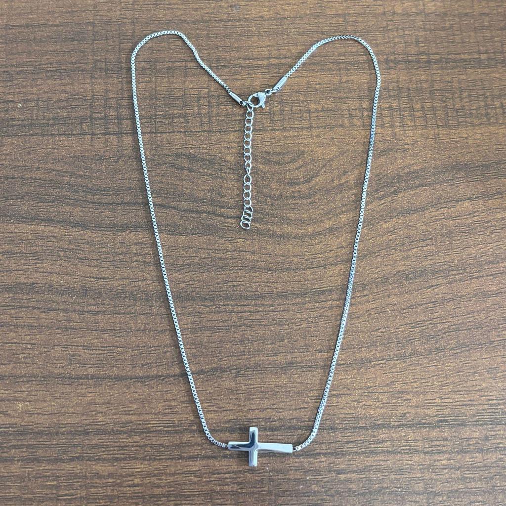 Exquisite Stainless Steel Horizontal Cross Box Chain Necklace