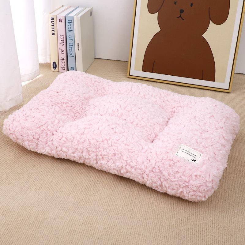 Cat Bed Cat Can Step On The Milk Pad for Sleeping. Cat Sleeping Pet Bed Pad for All Seasons. Dog Bed Sleeping Pad Thickened Version.