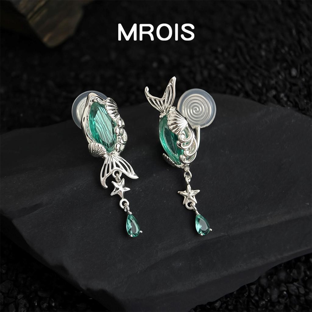 Tiefseegeist Asymmetrische Goldfisch-Ohrringe - Originales Design der Ozean-Serie