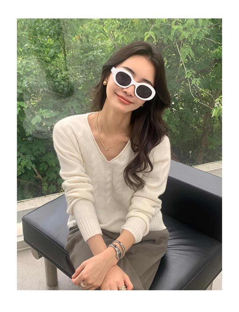 Women's V-Neck Cashmere Sweater - Autumn/Winter Warm, Elegant Knit, Solid Color, Thick Cable Knit Base Layer Top