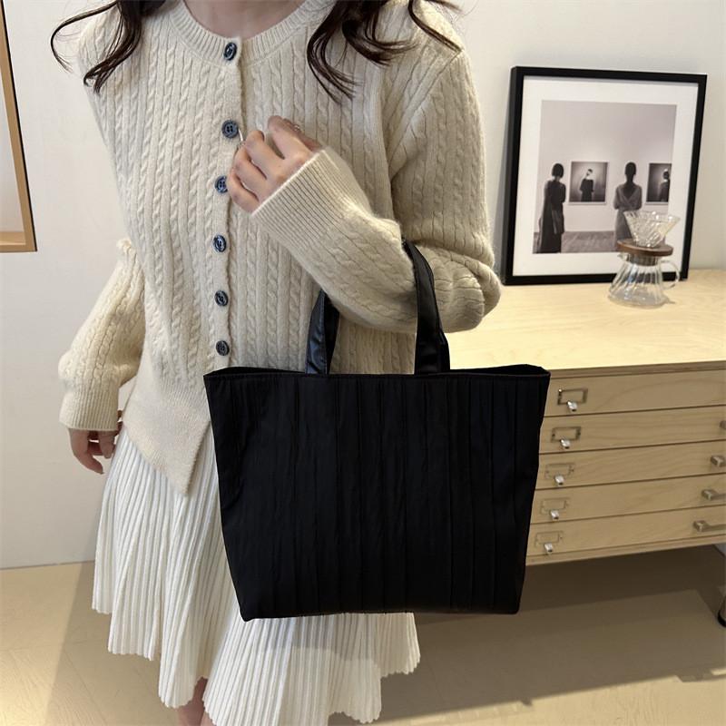 2024 New Retro Fashion Solid Color Tote Bag Stylish Large Capacity Handbag For Daily Use