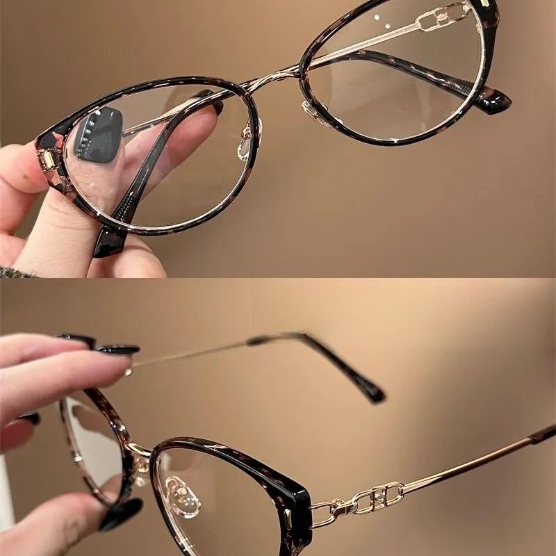 Modern Cat Eye Glasses For Women With Blue Light Blocking Pc Lenses For Fashionable Adults
