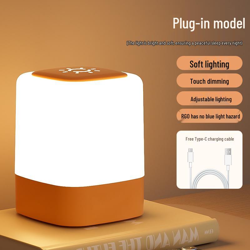 

Компактний нічник з годинником та пультом дистанційного керування для спальні та дитячої кімнати