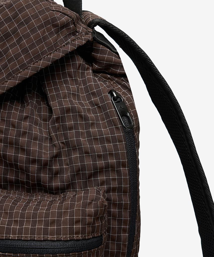 New Balance Nbgcgf2204 / Three-Pocket Mini Backpack (Brown)
