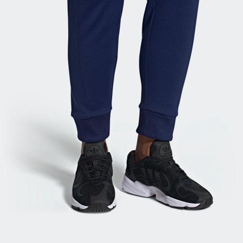 Adidas Yung 1 'Core Black' Sneakers CG7121