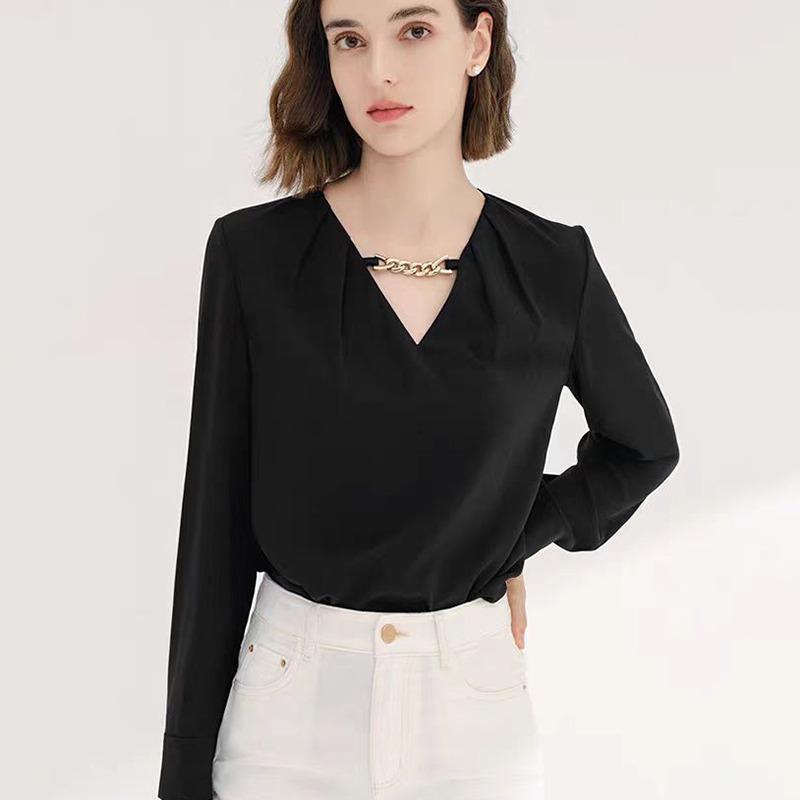 Fashion Elegant V Neck Chain Design Women Satin Shirt 2025 Spring Autumn Loose Long Sleeve Black Office Blouse Casual Simple Ladies Tops