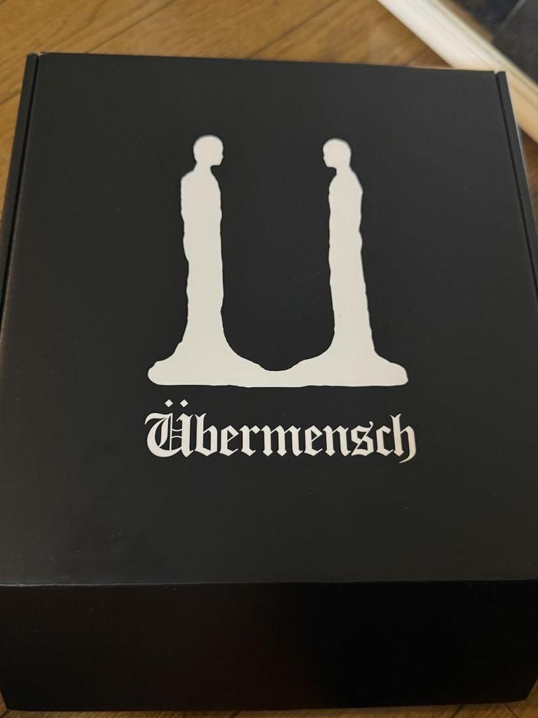 [USED] G-DRAGON Red Cap RED Übermensch Exhibition Jiyong