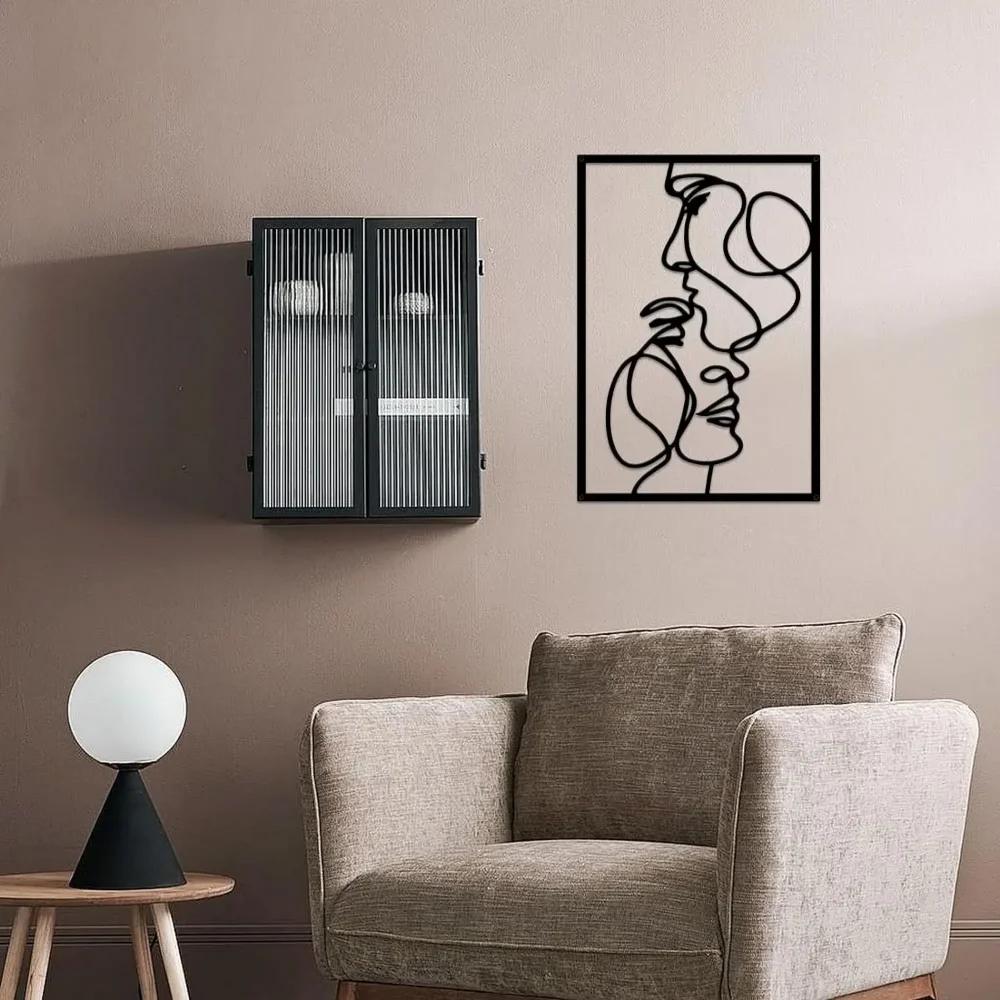 Metalowa Minimalistyczna Sztuka Ścienna: Walentynkowy wzór pocałunku kochanków. Nowoczesny wystrój. Projekt 'Pocałunek Walentynkowy' dla nowoczesnego domu.