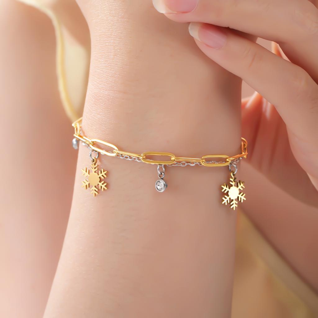 Crystal Snowflake Charms Bracelet for Women Stainless Steel Gold Plated Paperclip Chain Birthday Winter Couple Jewelry Gift