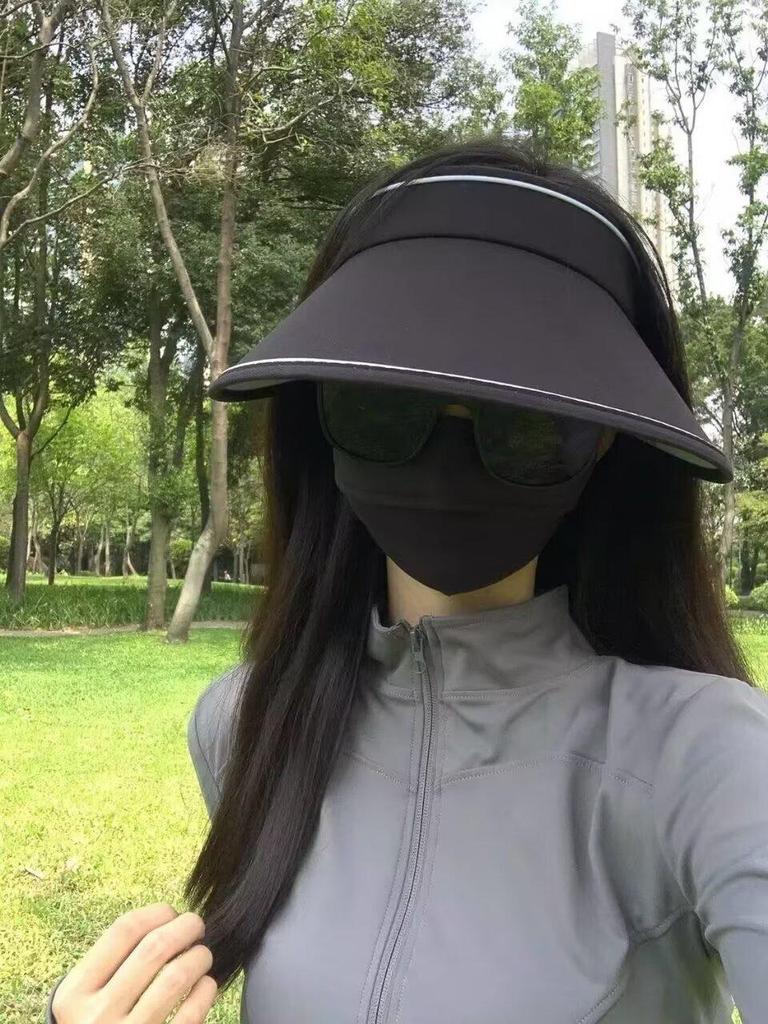 Women's Slim Fit Long Sleeve Sun Protection Running Jacket - White Stand Collar Fitness Outerwear