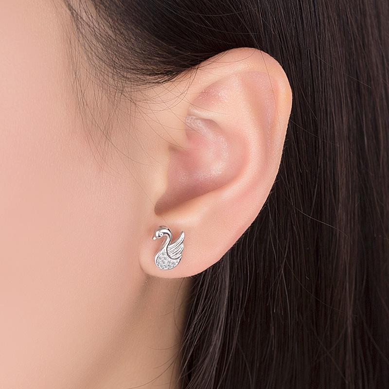 Small White Goose Crystal Stud Earrings Women's Silver Plated Temperament Elegant Earrings Fashion All-Match Diamond Ear Rings