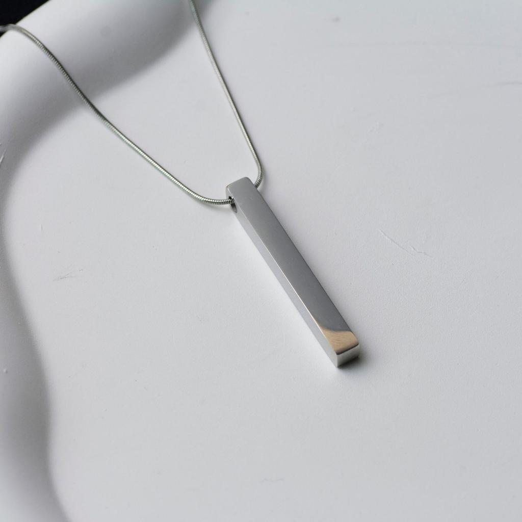 Simple Titanium Steel Necklace Women'S Light Luxury High-End Love Pendant Neck Chain Autumn And Winter Sweater Chain Minimalist Style