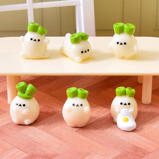 Cute Tiny Vegetables Resin Miniature Ornament Cartoon Scallion Figurine for DIY Dollhouse Fairy Garden Landscape Desk Office Decor