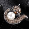 Broche renard mignonne en alliage avec perles et strass, accessoire de corsage à cinq éléments, boucle antireflet