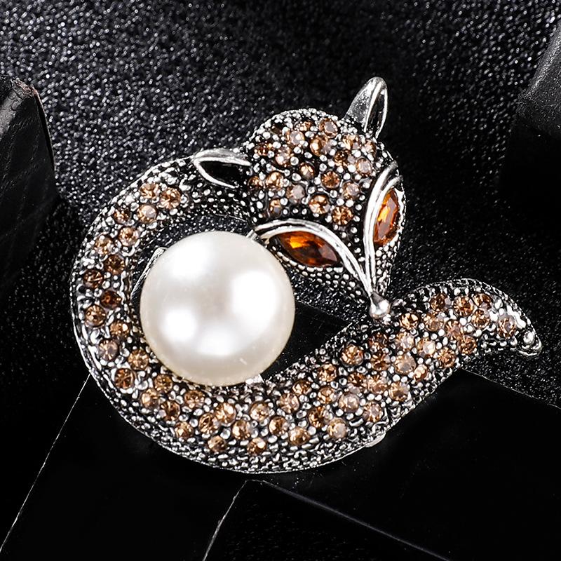 Broche renard mignonne en alliage avec perles et strass, accessoire de corsage à cinq éléments, boucle antireflet