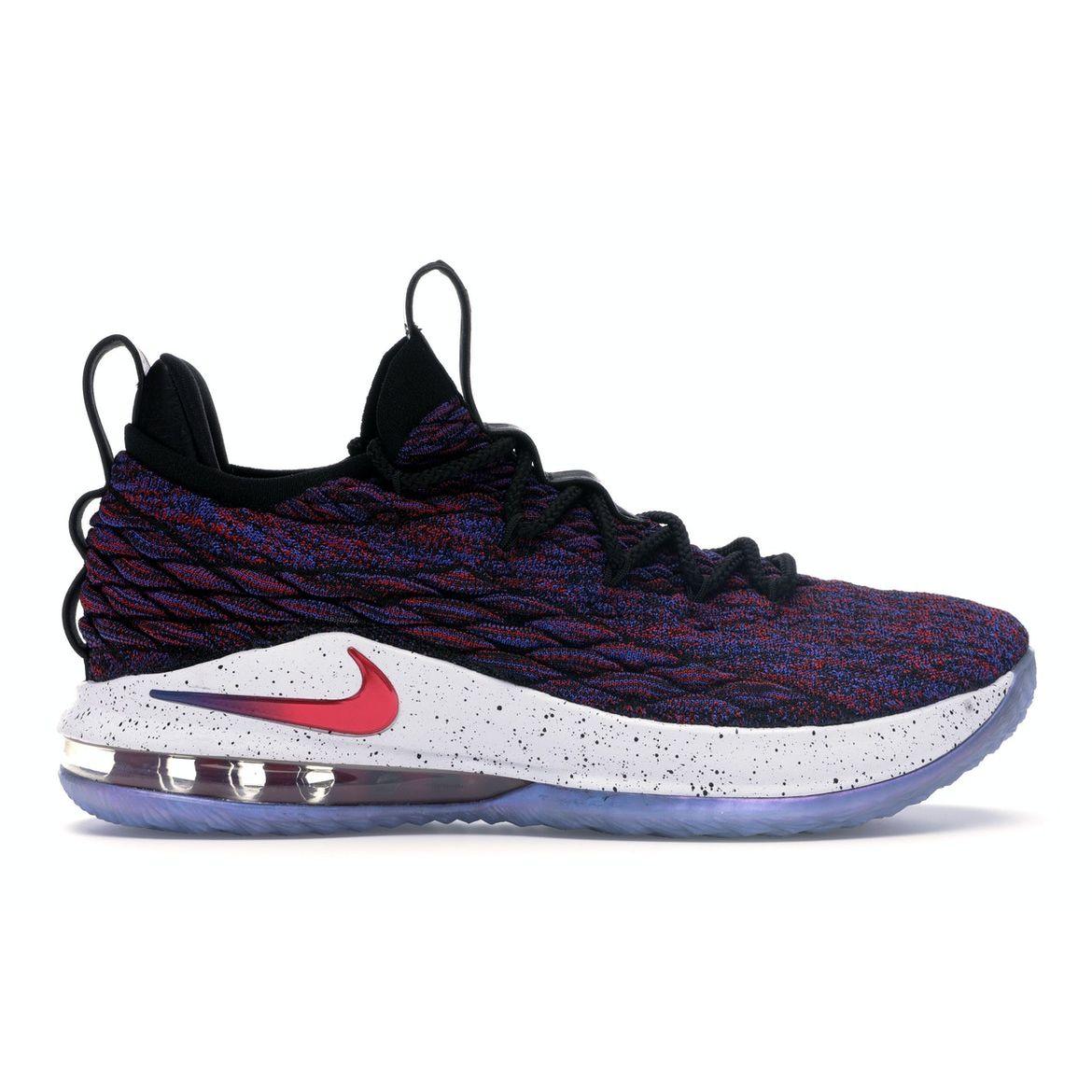 

LeBron 15 Low Supernova AO1755-900