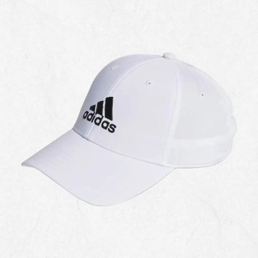 adidas [Unisex Accessories] Comfortable and Daily-Use Embroidered Logo Lightweight Baseball Cap (II3552) 2415932 OSFW